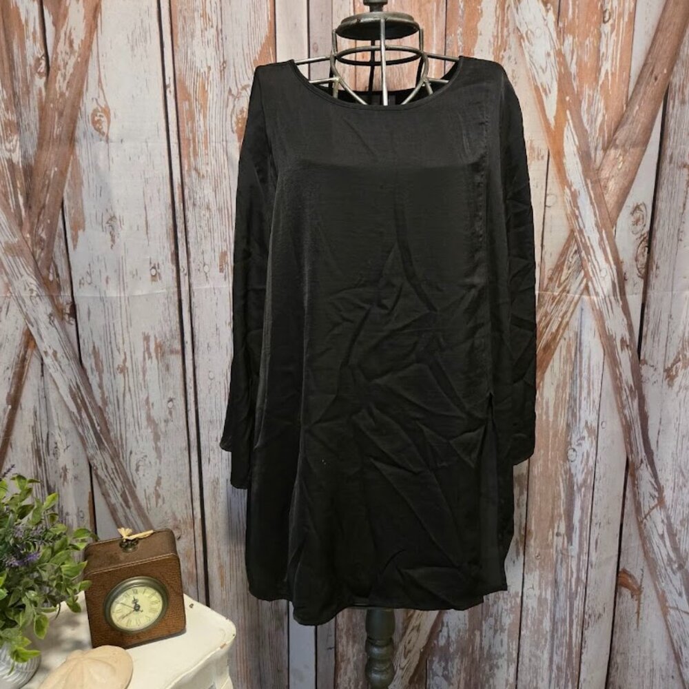 CHICO'S BLACK BLOUSE